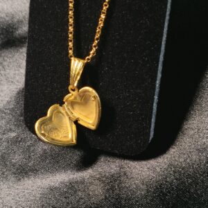 Gold-plated heart locket